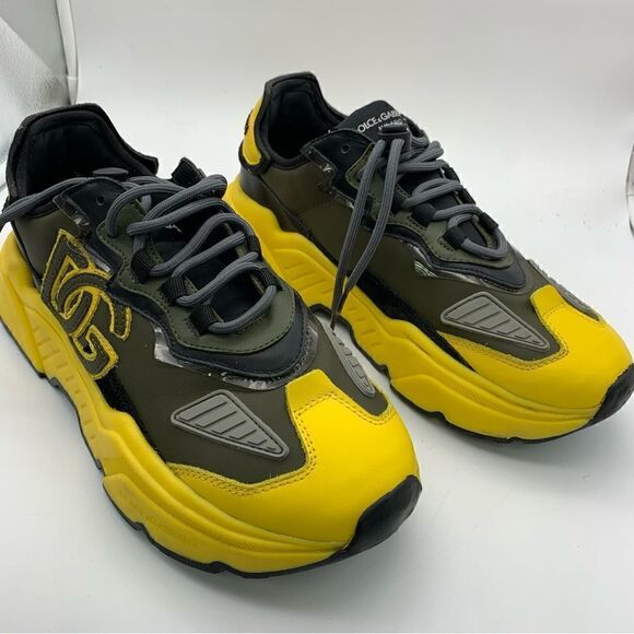Dolce & Gabbana Daymaster Sneakers with DG Logo - Picture 1 of 16